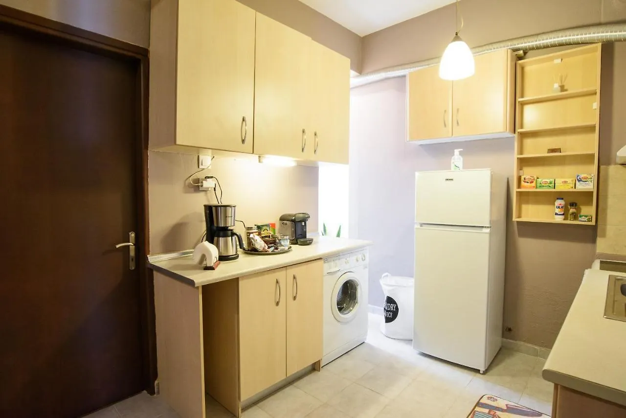 Salonika Downtown Spacious Apartment Салоники 0*,